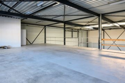 /assets/aanbod/Loubergweg-28-Eerbeek-foto-10-bedrijfshal-verdieping-v2.jpg